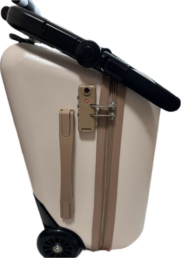 乗れるキャリーケース