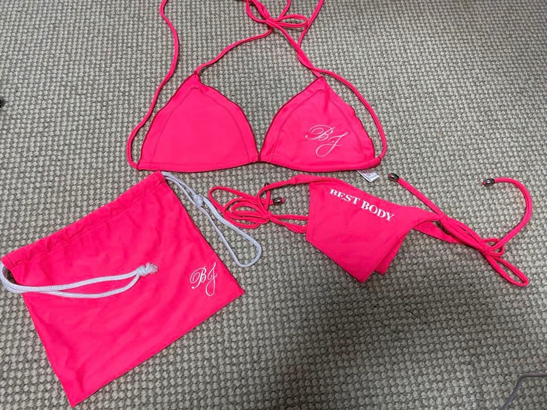 BEST BODY JAPAN公式　ピンク ビキニ 収納袋付き