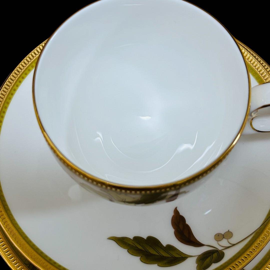 ノリタケ　アイラ　ゴールド　プラチナ　カップ　ソーサー　トリオ　プレート