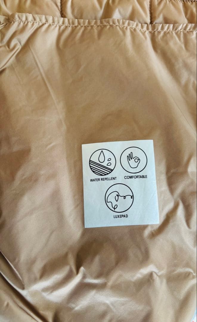 マックスマーラ　ベージュ キルティング ノースリーブ ダウンベスト