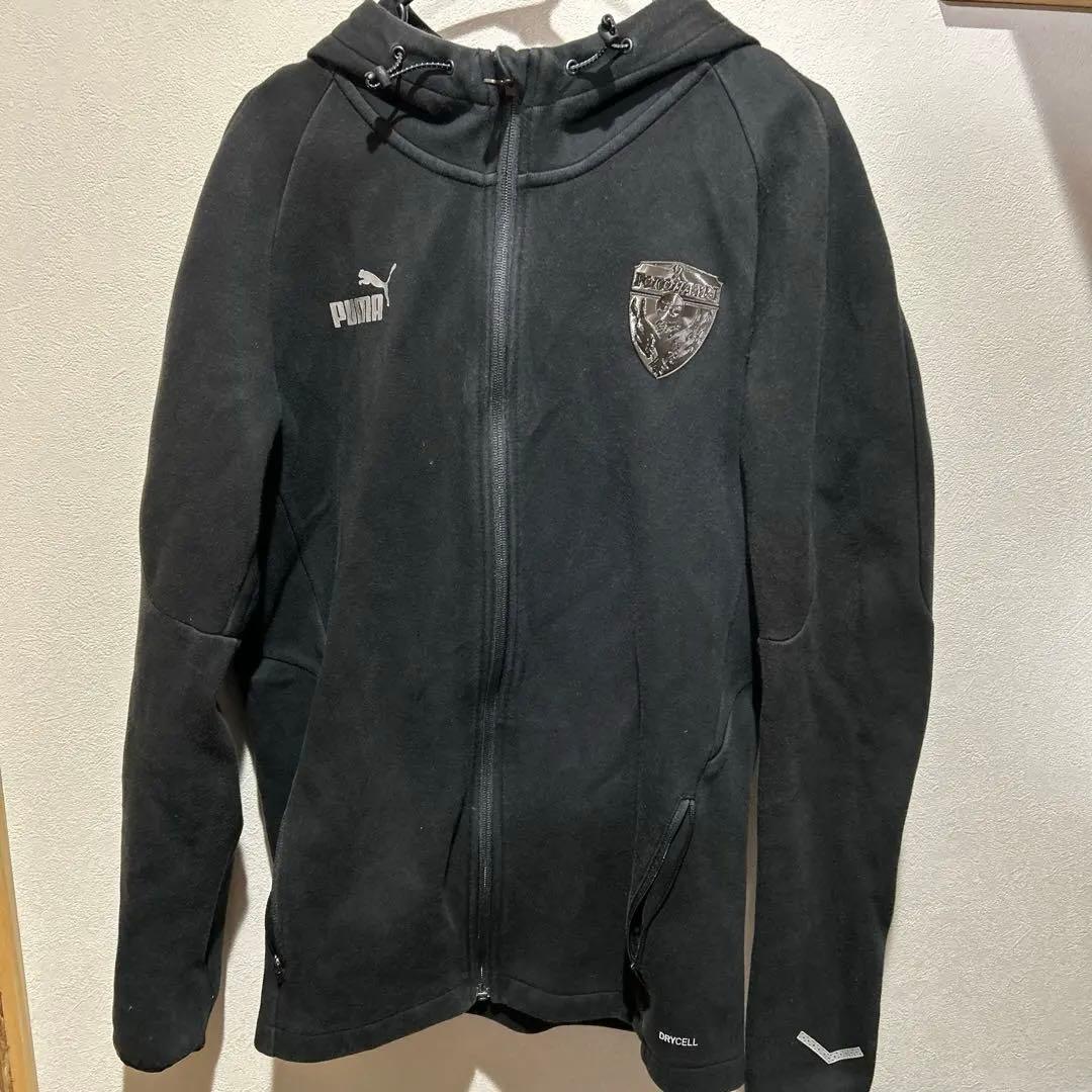 横浜FC 2023年移動着フードジャケット