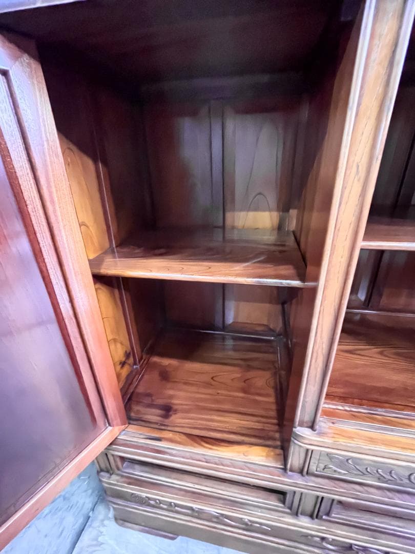 ノアさん専用【重厚天然木 無垢材】中国伝統工芸 茶箪笥・飾り棚（彫刻入り）