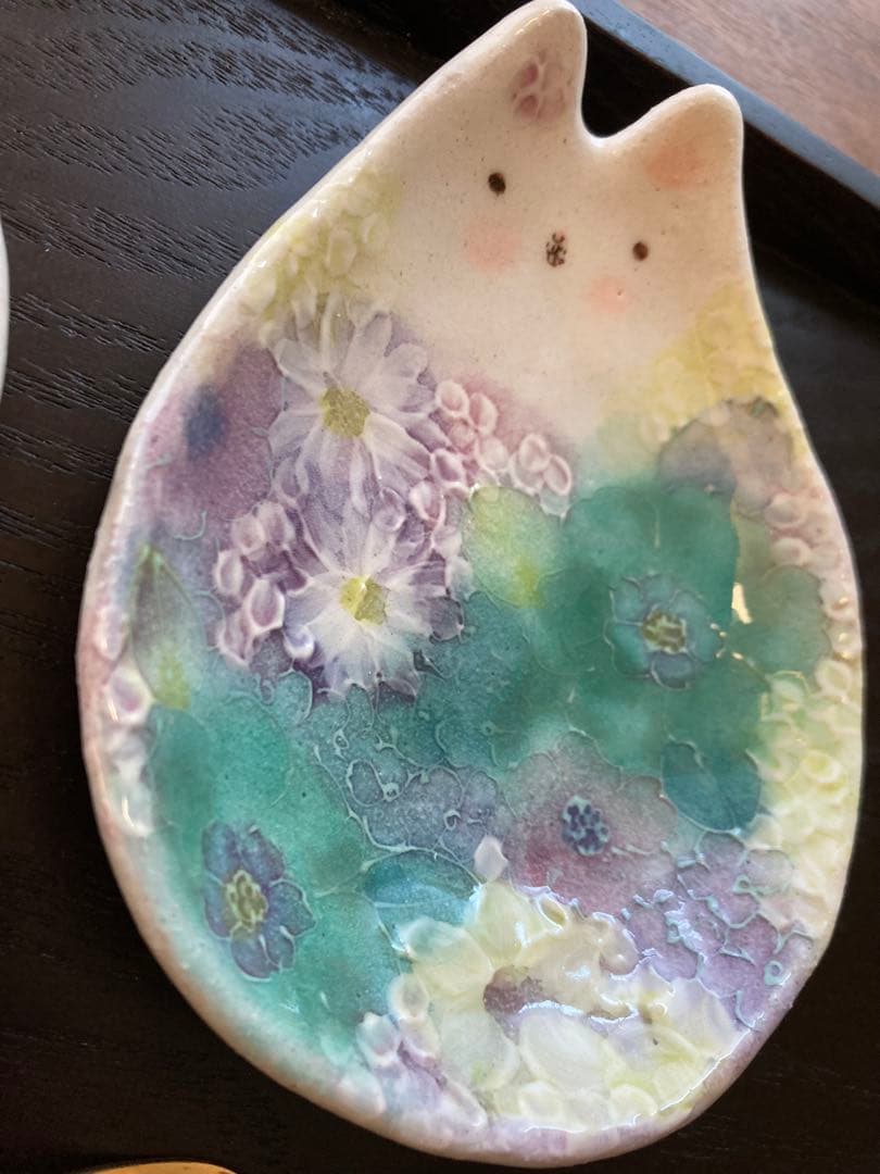 ゆずりは工房　食器　猫　皿　中サイズ　せともの　陶器