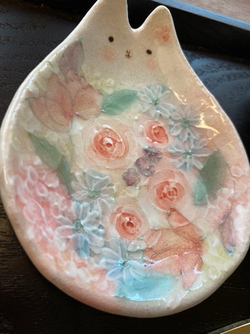 ゆずりは工房　食器　猫　皿　中サイズ　せともの　陶器