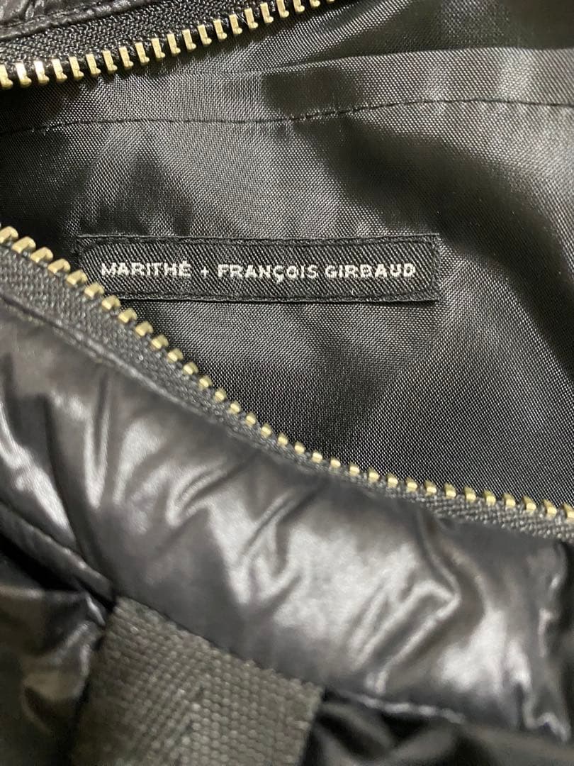 マリテフランソワジルボー　パフデザイン 黒 ショルダーバッグ