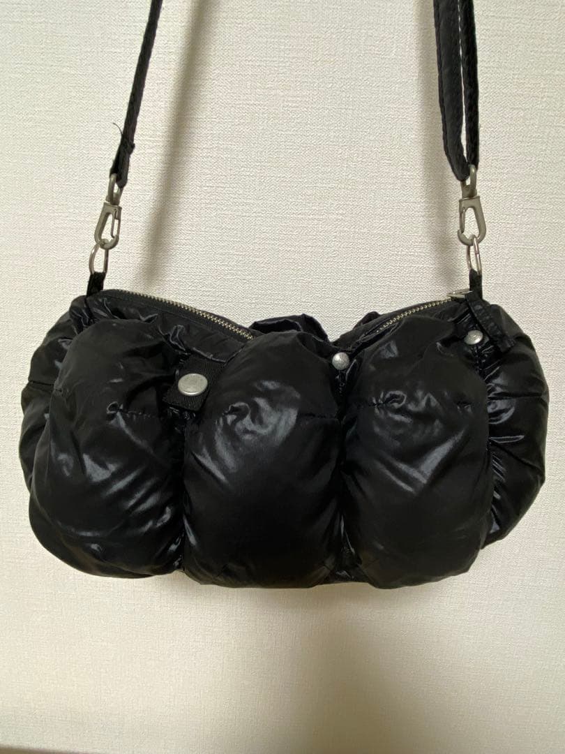 マリテフランソワジルボー　パフデザイン 黒 ショルダーバッグ