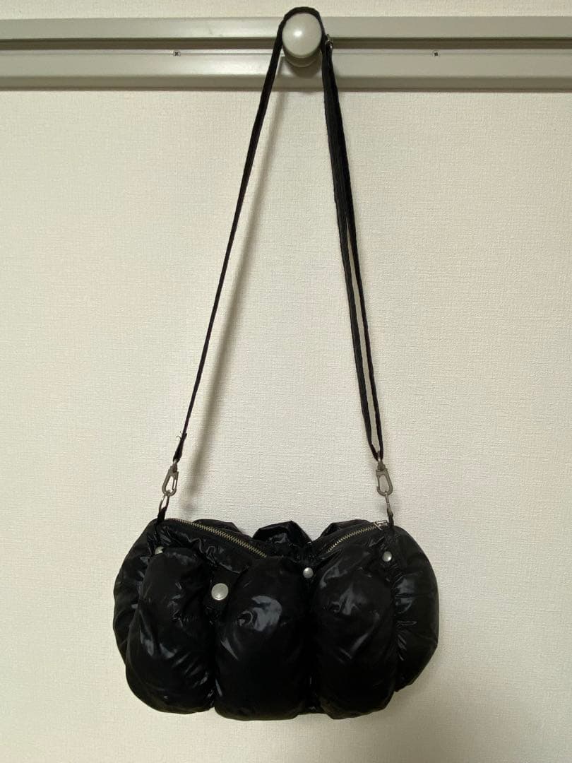 マリテフランソワジルボー　パフデザイン 黒 ショルダーバッグ