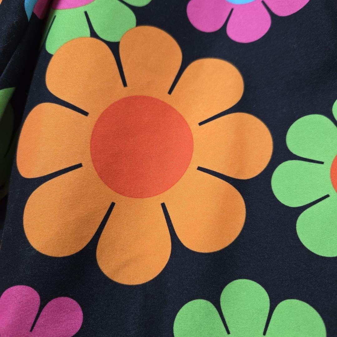 ラウドマウス 黒×マルチ花柄 ハーフジップ 刺繍ロゴ アノラック