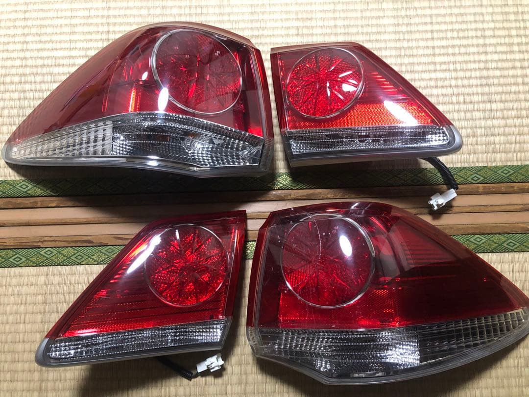 よしぽん 年末大特価 200系 クラウン アスリート 後期 純正