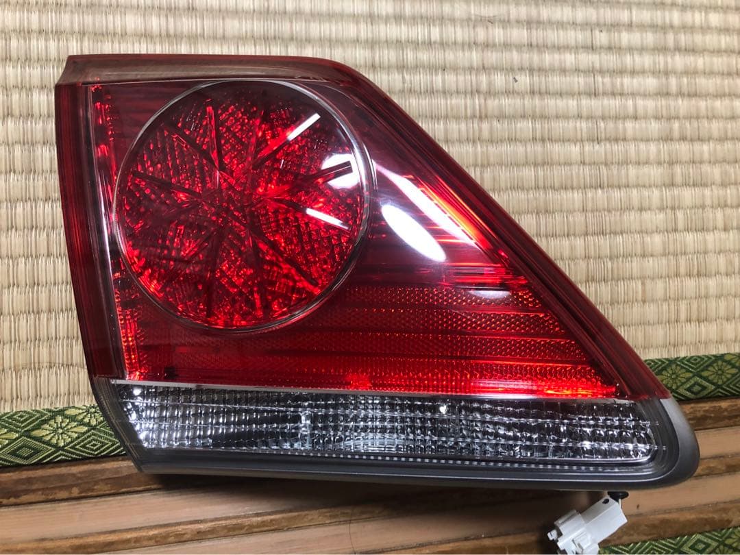 よしぽん 年末大特価 200系 クラウン アスリート 後期 純正