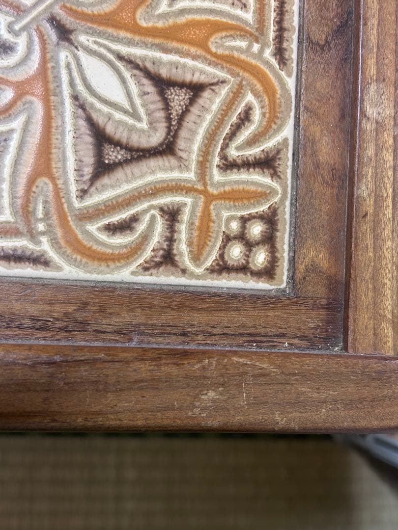 ヴィンテージ家具 G-PLAN ガラス&タイルトップのコーヒーテーブル