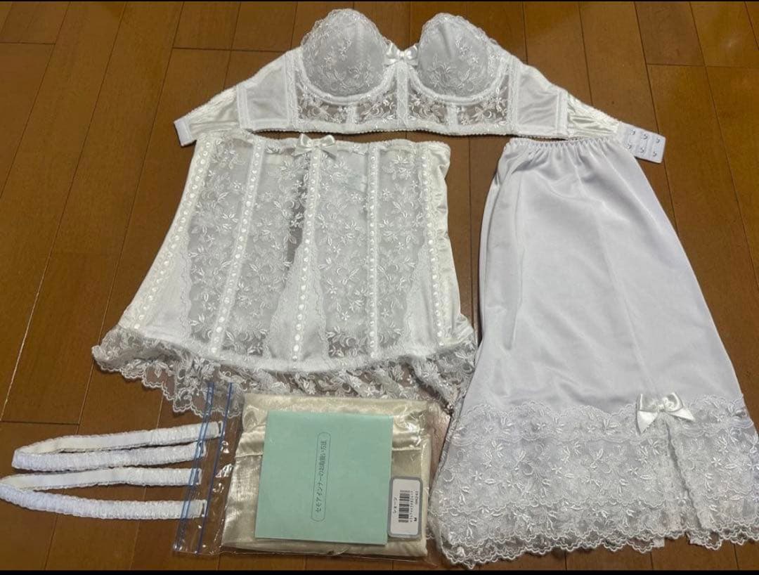 セモア ブライダルインナー C65 64 M