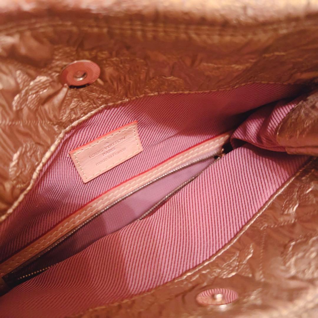 希少 LOUIS VUITTON ルイヴィトンライムライト クラッチPM