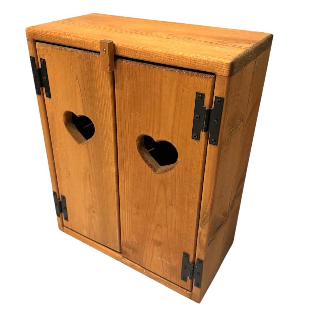 カントリー家具 ハート型扉付きキャビネット