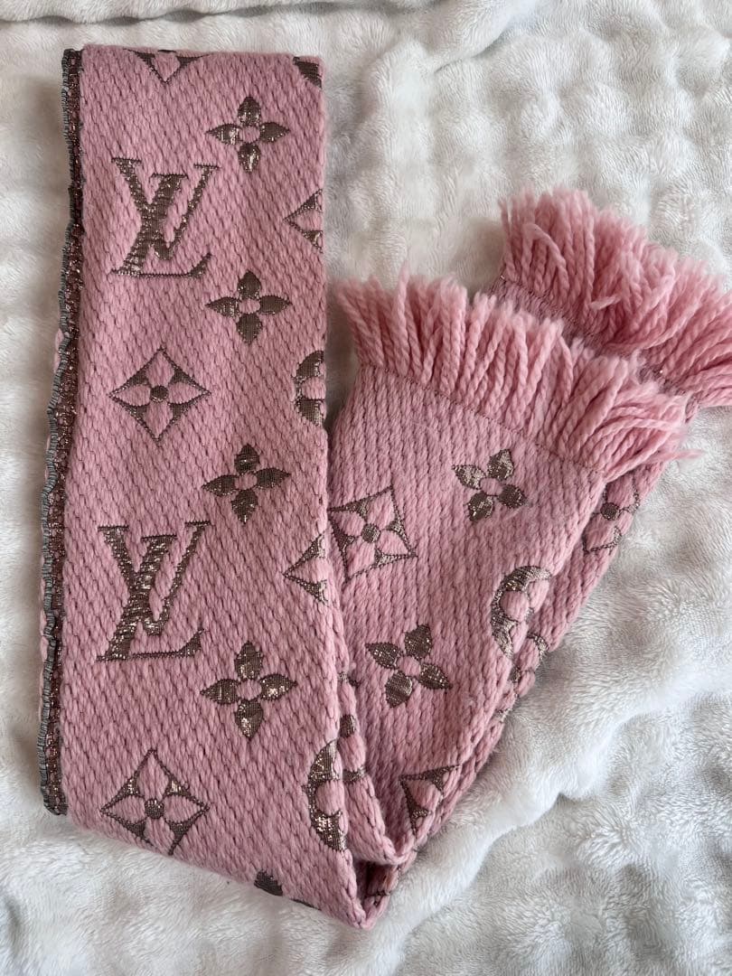 ヴィトン マフラー ピンク