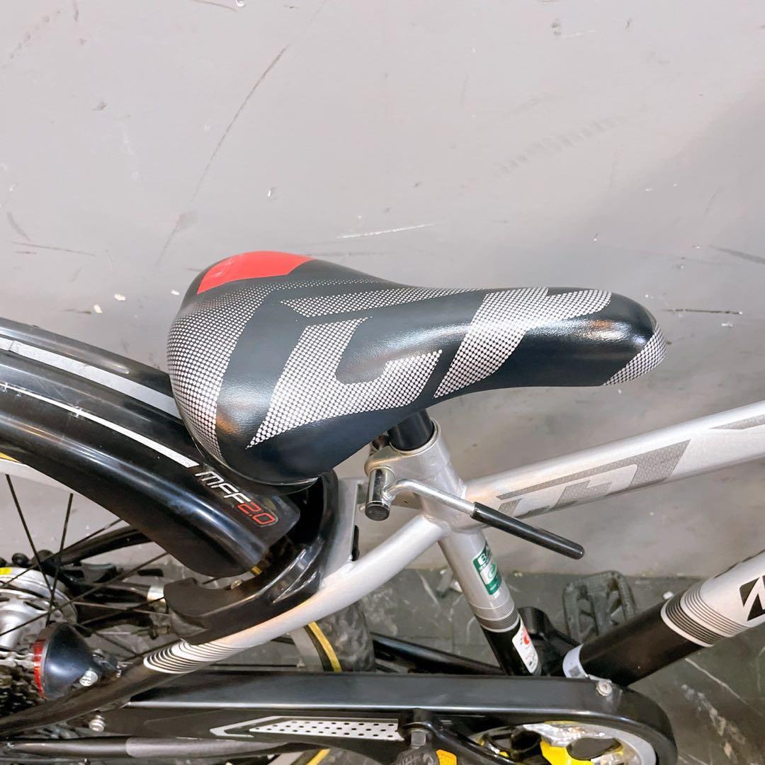 【953】《関西 引き取り》子供用自転車 子供車 ブリヂストン CFJ シルバー