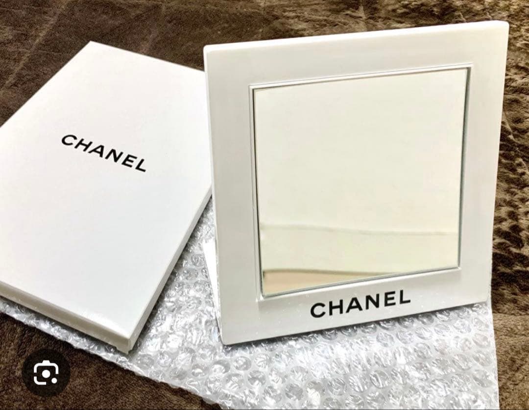 未使用　CHANEL シャネル ノベルティ 回転式 卓上スタンドミラー　鏡