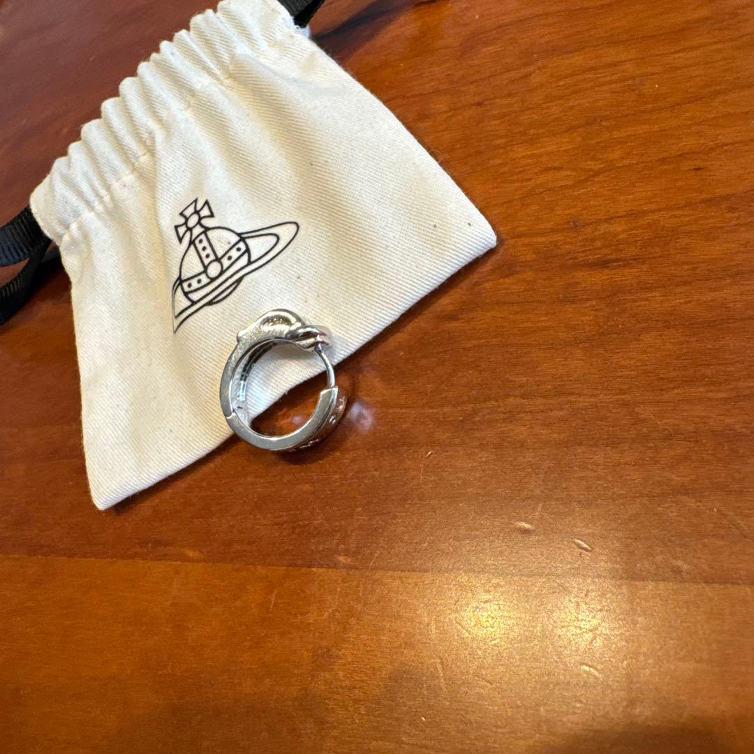 ヴィヴィアンウエストウッド BOBBY ピアス 真鍮 専用ポーチ付き