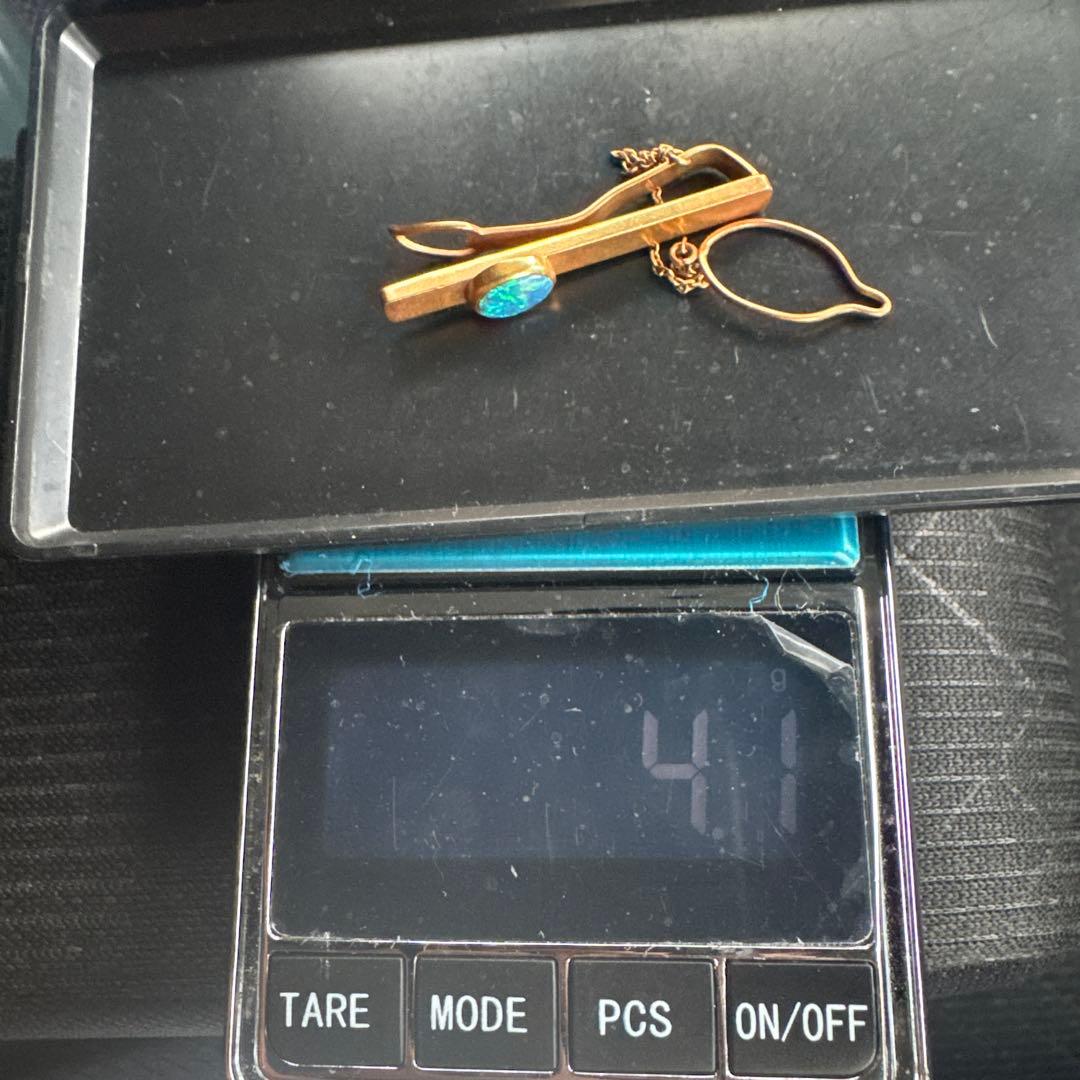 t*o様 ゴールドトーン ネクタイピン オパール付き