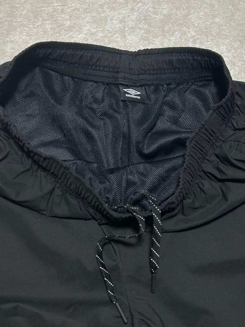 UMBRO ピステ・ウィンドブレーカー グリーン/ブラック　セットアップ XL