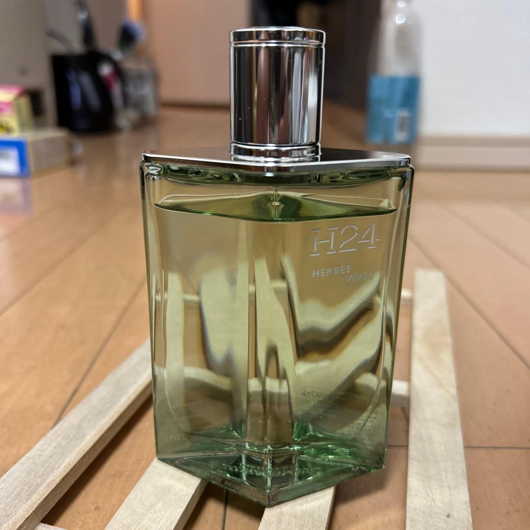 ハ*ル様 H24 HERBES VIVES 100ml
