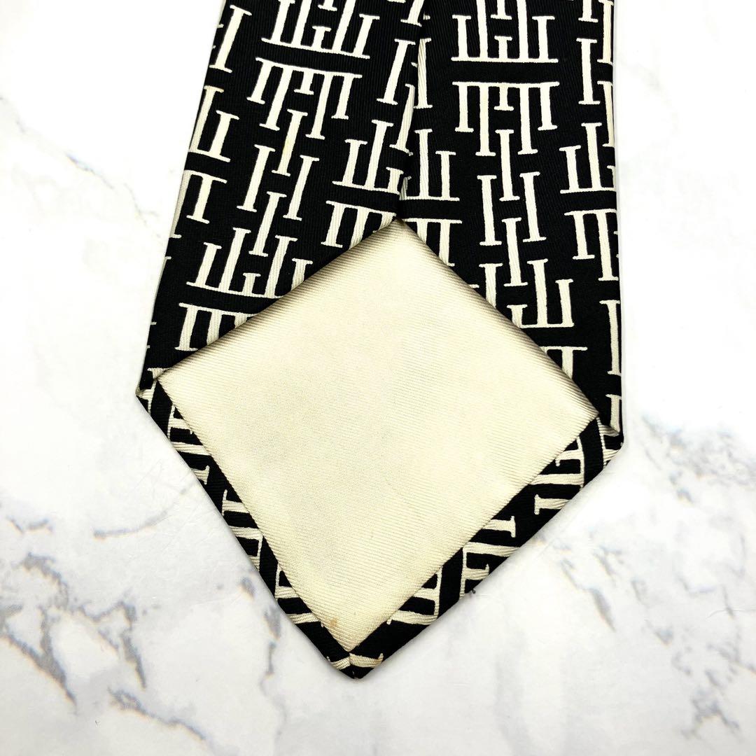 ◆良品◆HERMES エルメス ネクタイ 黒色 ロゴ柄 オシャレ 希少