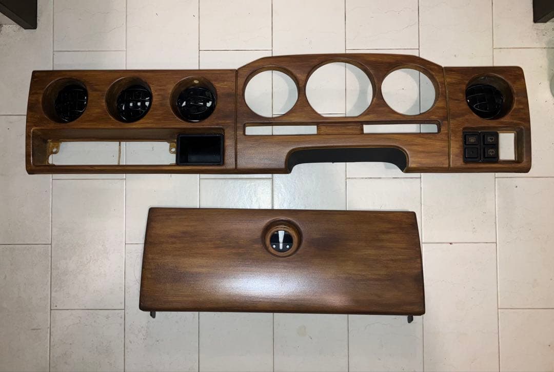 ジムニーJA22純正メーターパネル　グローブボックス蓋　ウッド調　塗装品