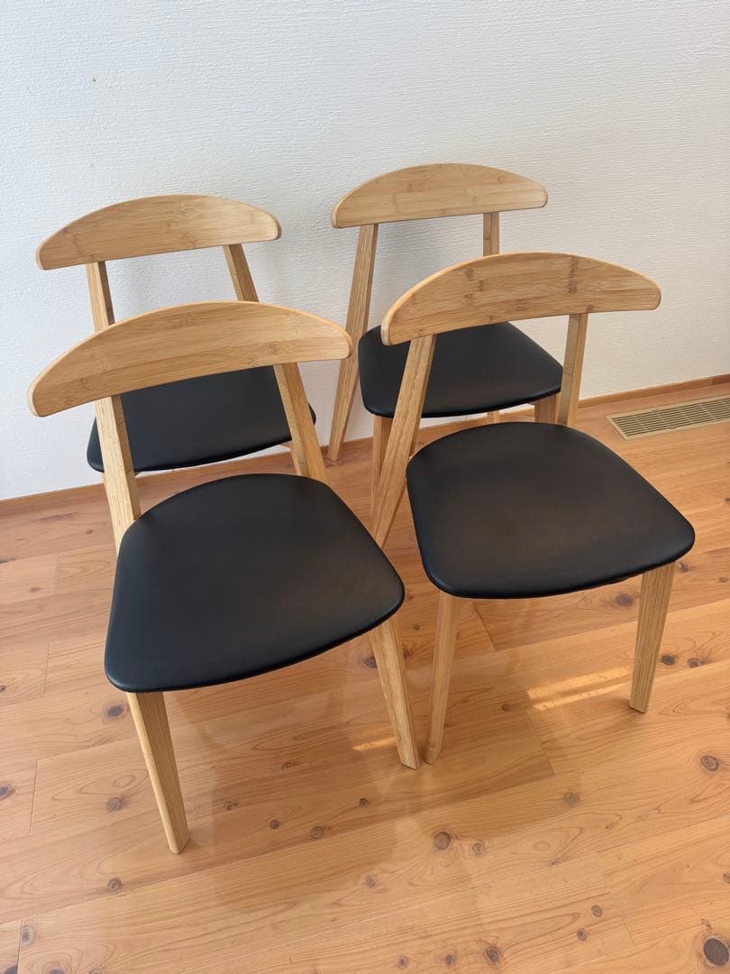 IKEA HANSOLA ダイニングチェア　４脚セット