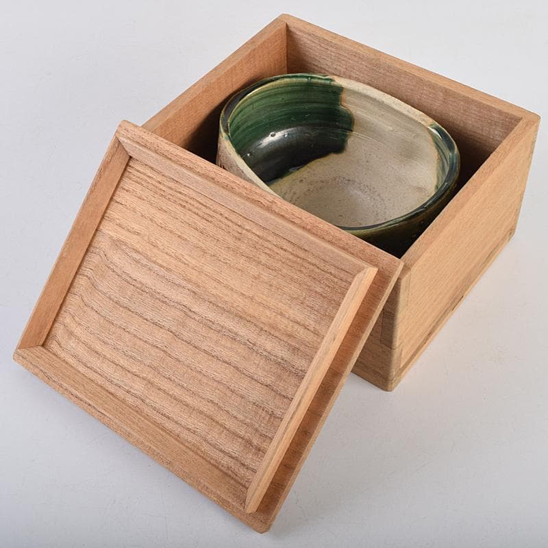 メル45012 　茶道具　古瀬戸　織部焼　沓茶碗　時代箱付　C　R9114