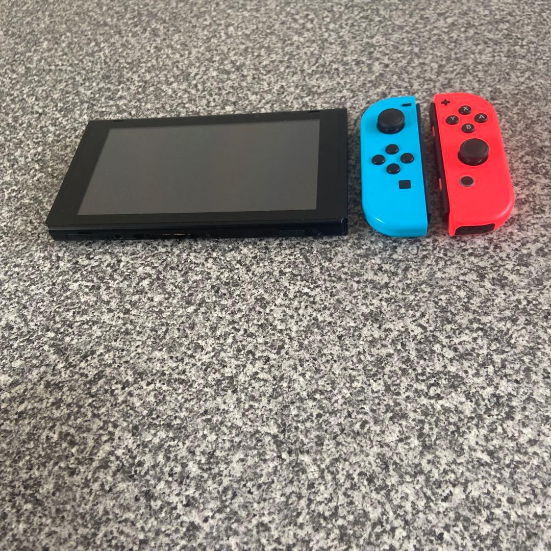 ニンテンドースイッチ本体　★電源はは入りますがジャンク品