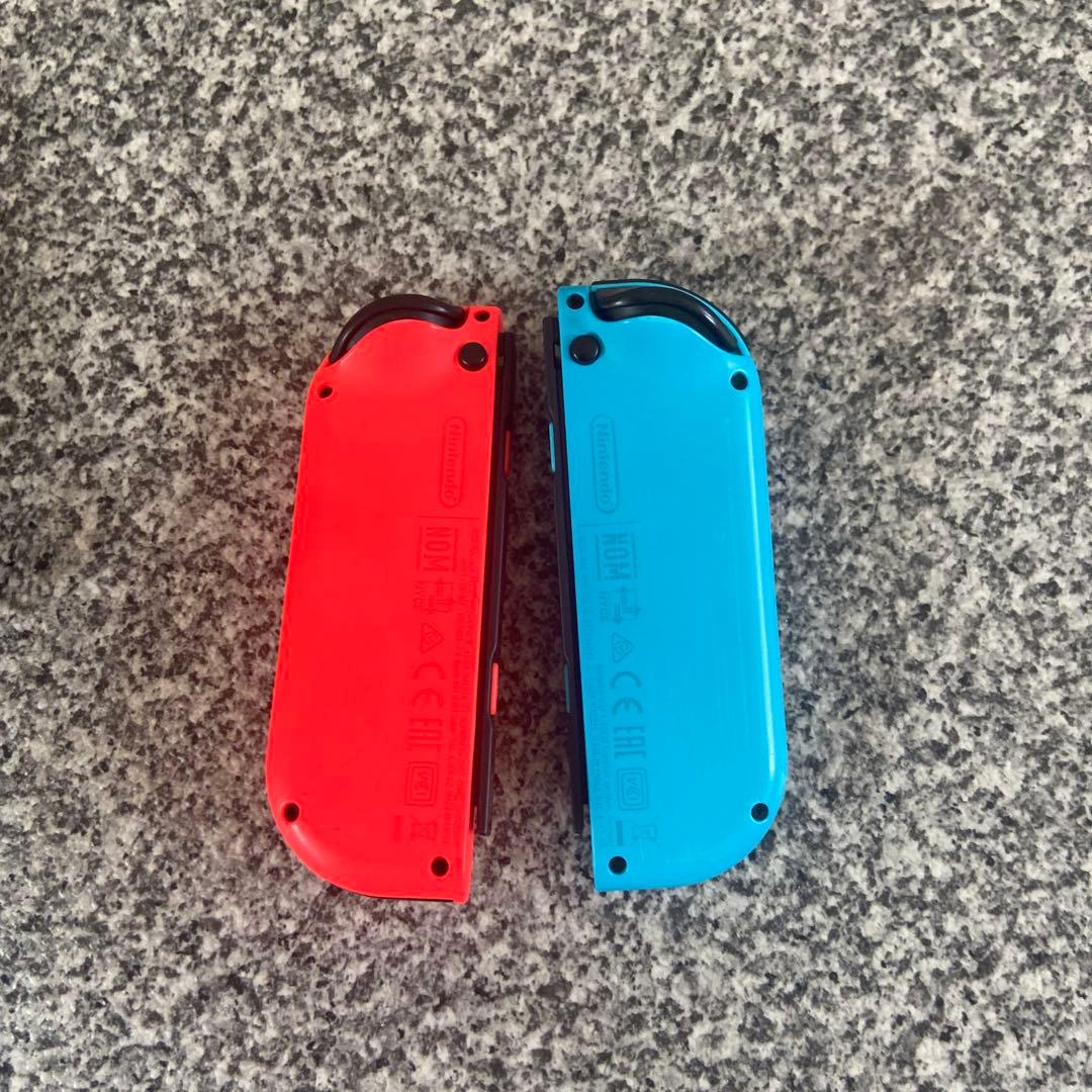 ニンテンドースイッチ本体　★電源はは入りますがジャンク品