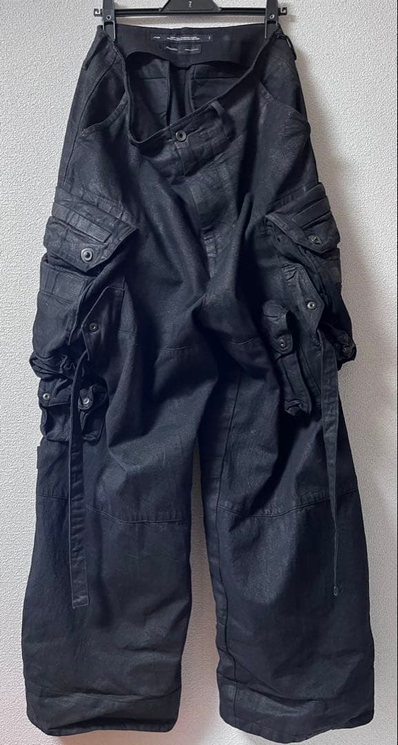 パンツ JULIUS Coated Gasmask Cargo Pants