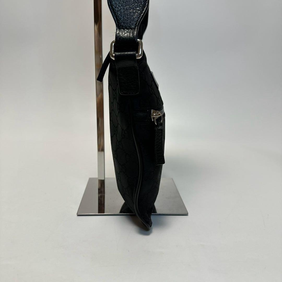 専用l63【美品】グッチ　GGナイロン　レザー　シェリーラインショルダーバッグ.