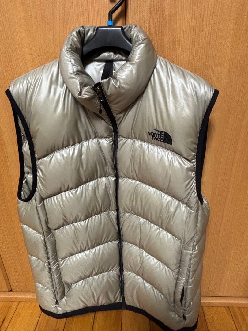 THE NORTH FACE アコンカグアダウンベスト　クレーグレー