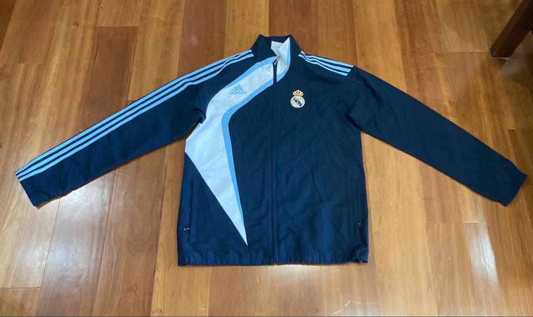 《週末値下げ》アディダス レアル マドリッド　上下　セット　サイズＬ