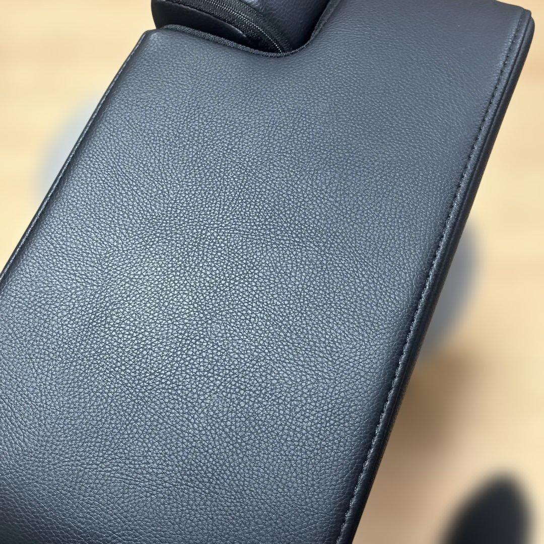 トヨタ ノア ヴォクシー 90系 フロントアームレスト 黒　運転席