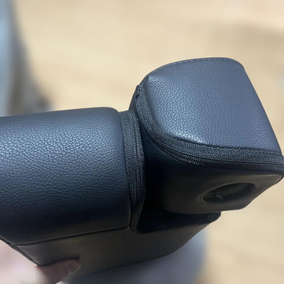 トヨタ ノア ヴォクシー 90系 フロントアームレスト 黒　運転席