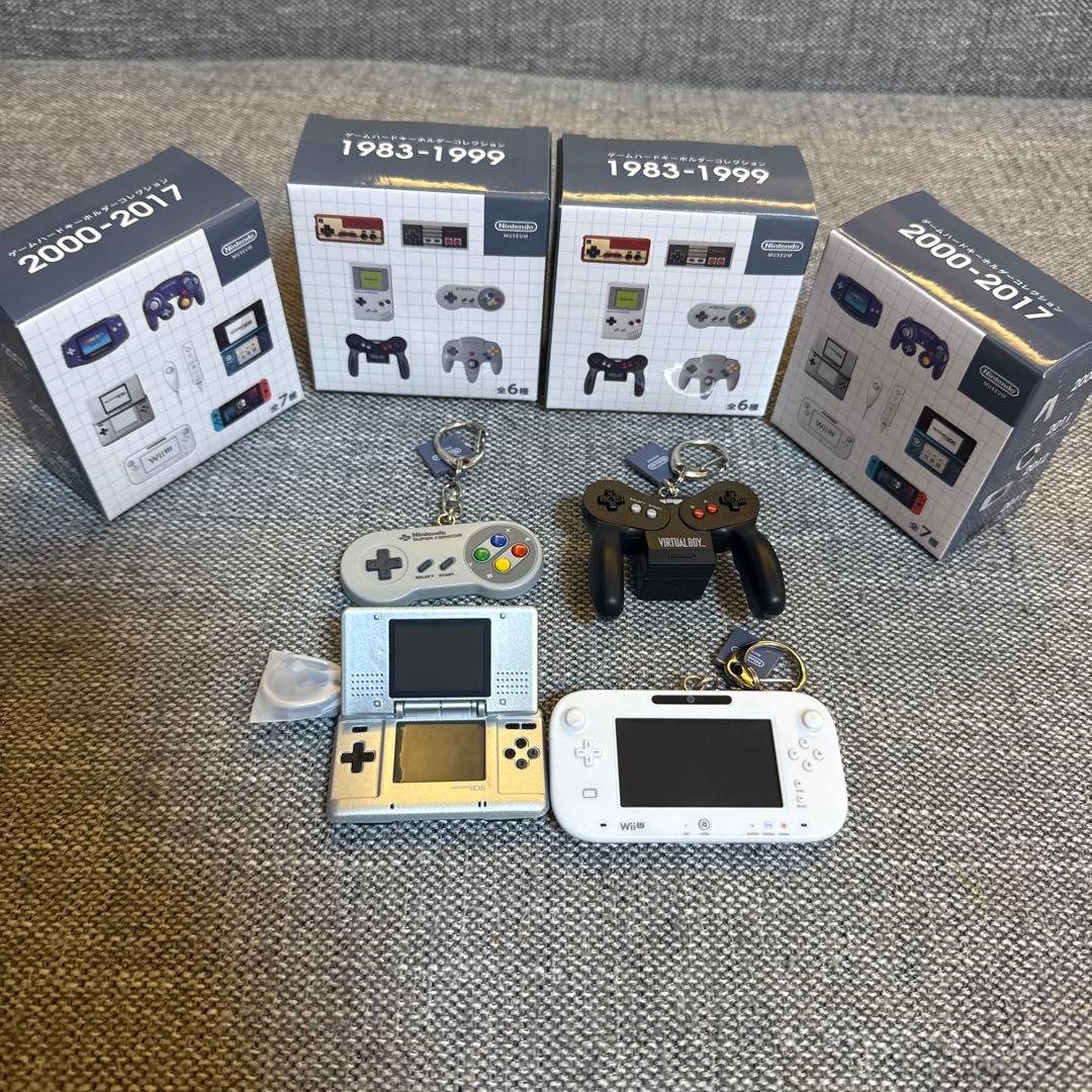 【未使用・開封品】ニンテンドーミュージアム ゲームハードキーホルダーコレクション