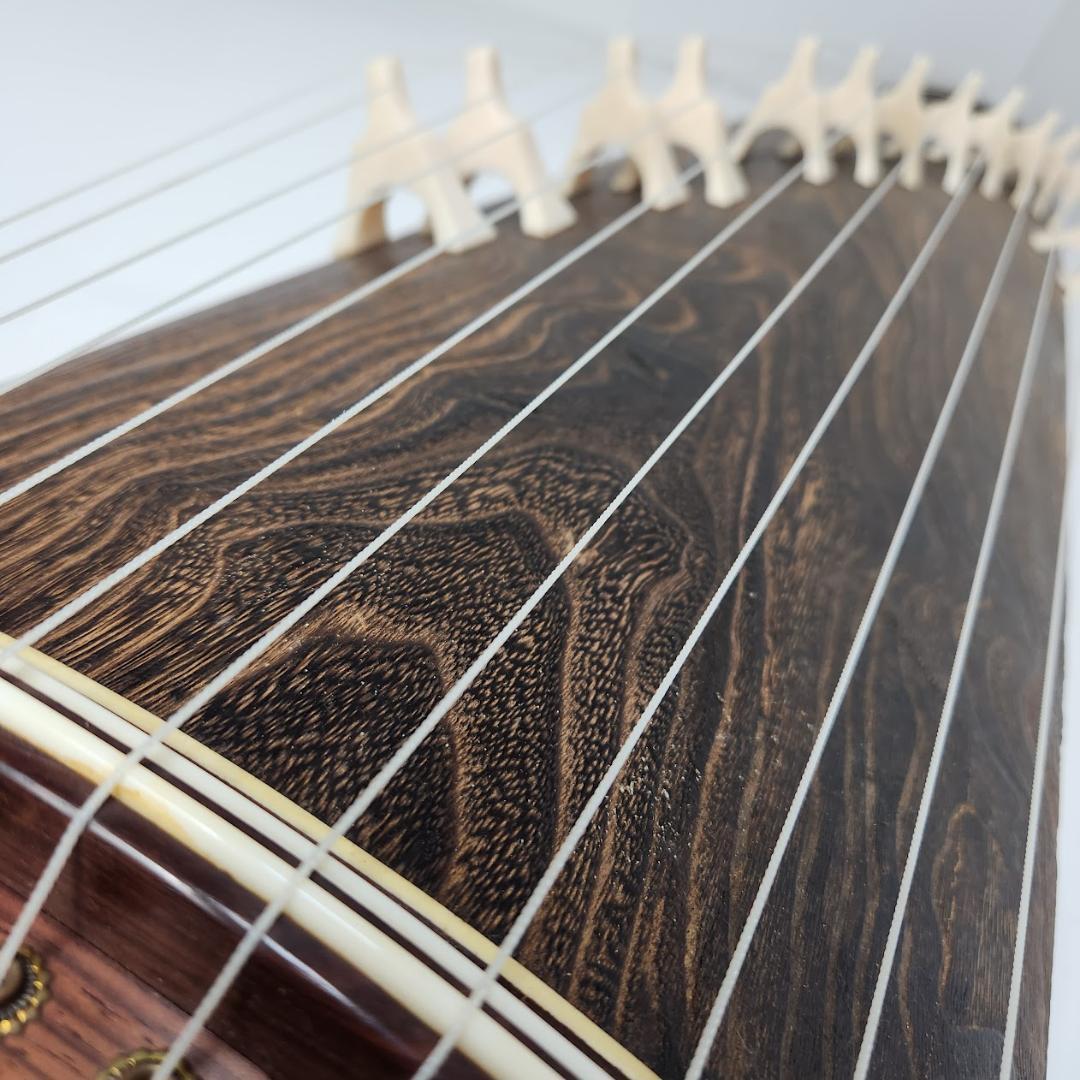 琴　13弦　琴柱　蒔絵有り すだれ彫　お琴　弦楽器　高級琴
