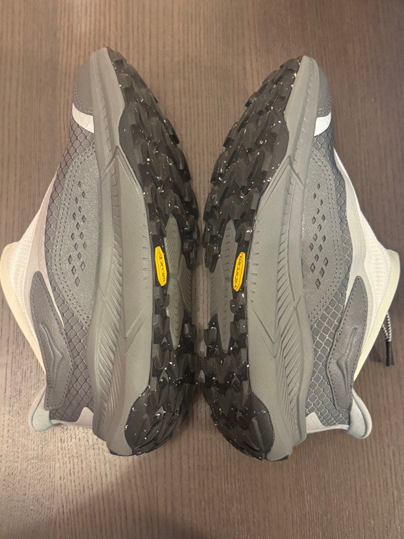 靴 HOKA project transport 24cm