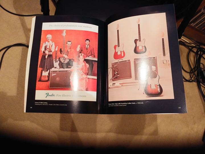 最終値下げ FENDER　AMPS　THE　FIRST　FIFTY　洋書