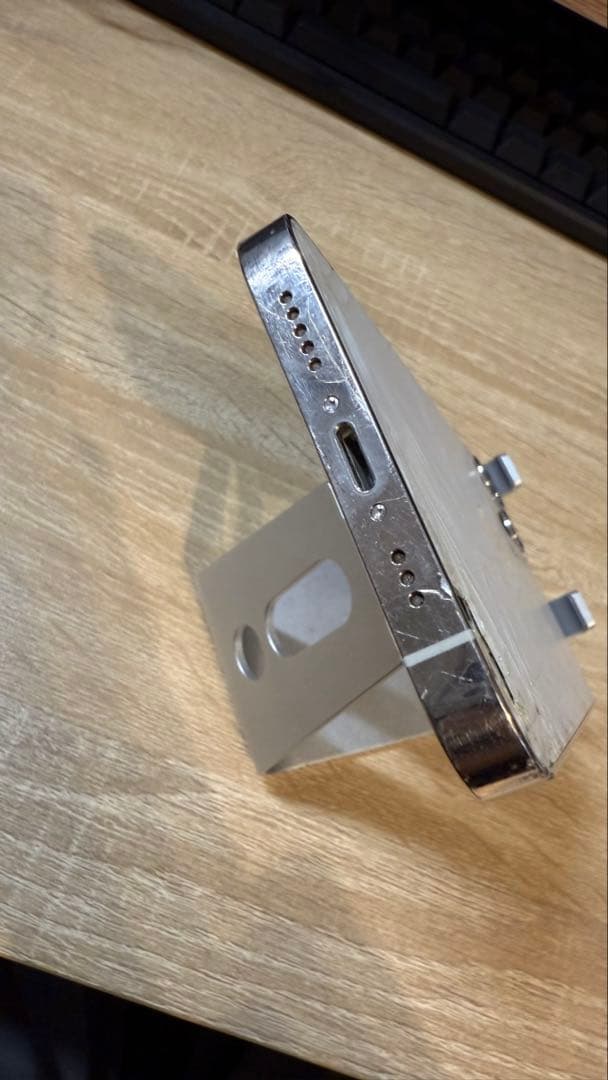 iPhone12Pro 256GB 背面割れ