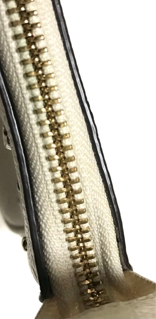 超美品コーチラージリストレットスターダストスタッズショルダーバッグオフホワイト白