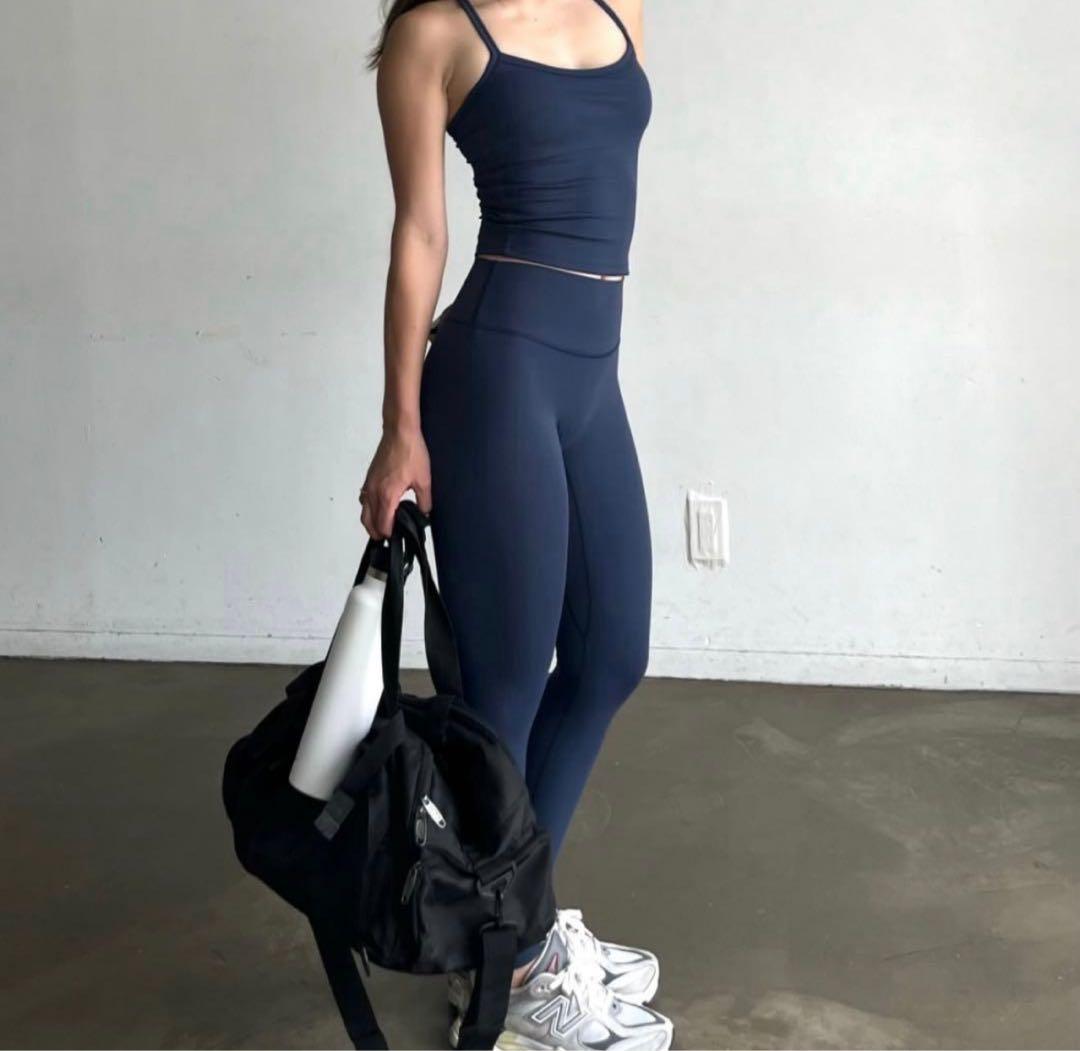 美品ALOTセットアップ ネイビー/フィットネスウェア/ヨガウェア/ジムウェア