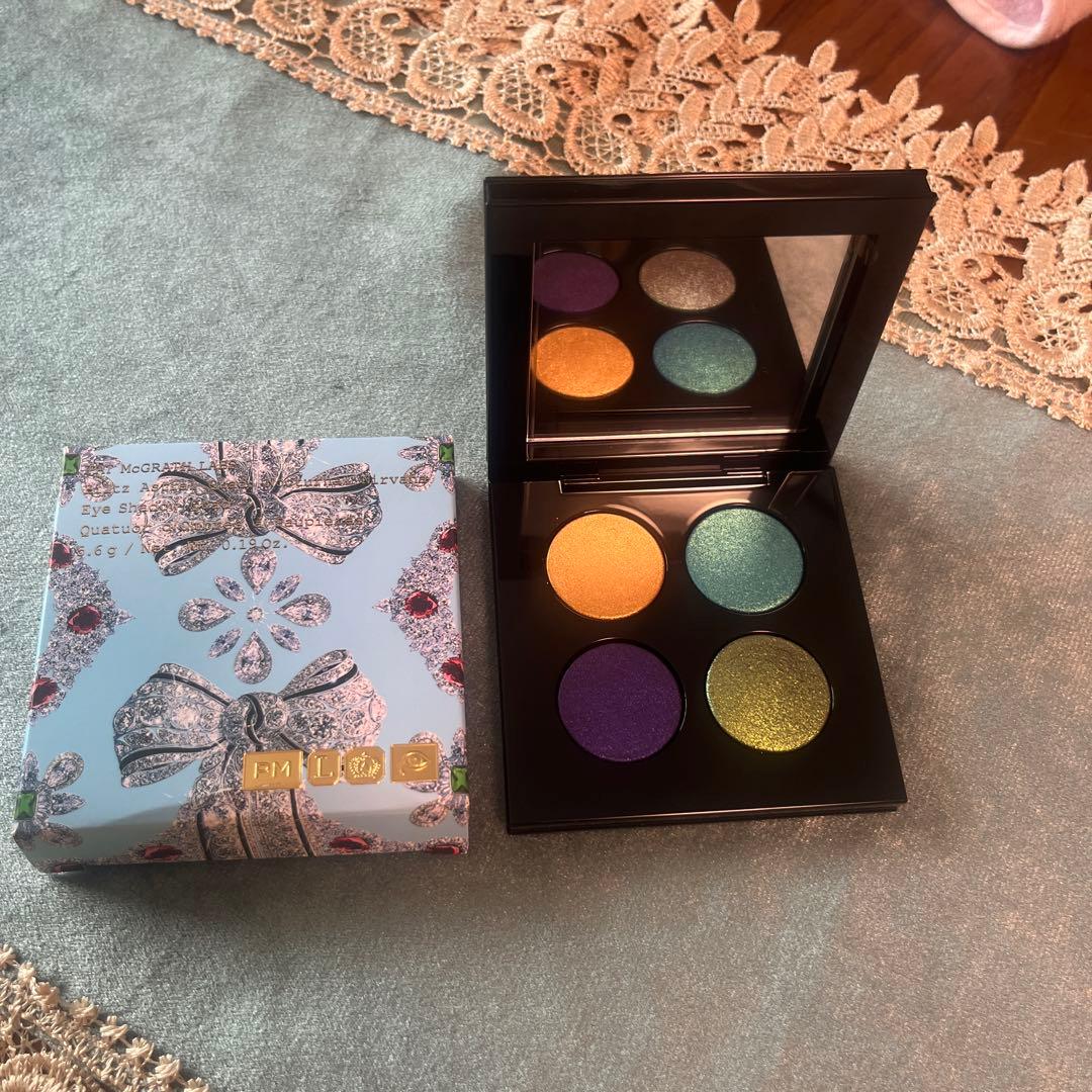 アイシャドウ Blitz Astral Quad