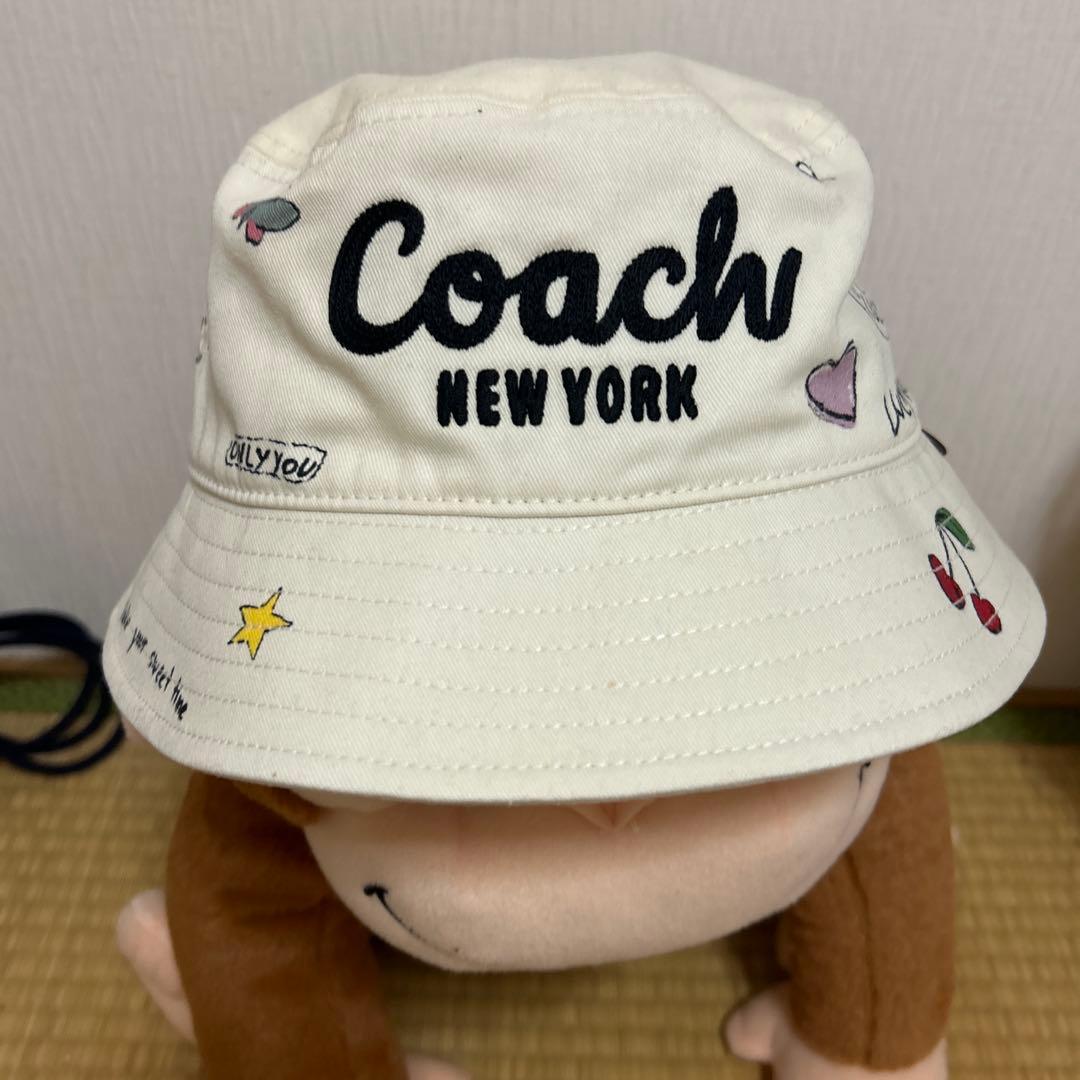 coachのバゲットハット