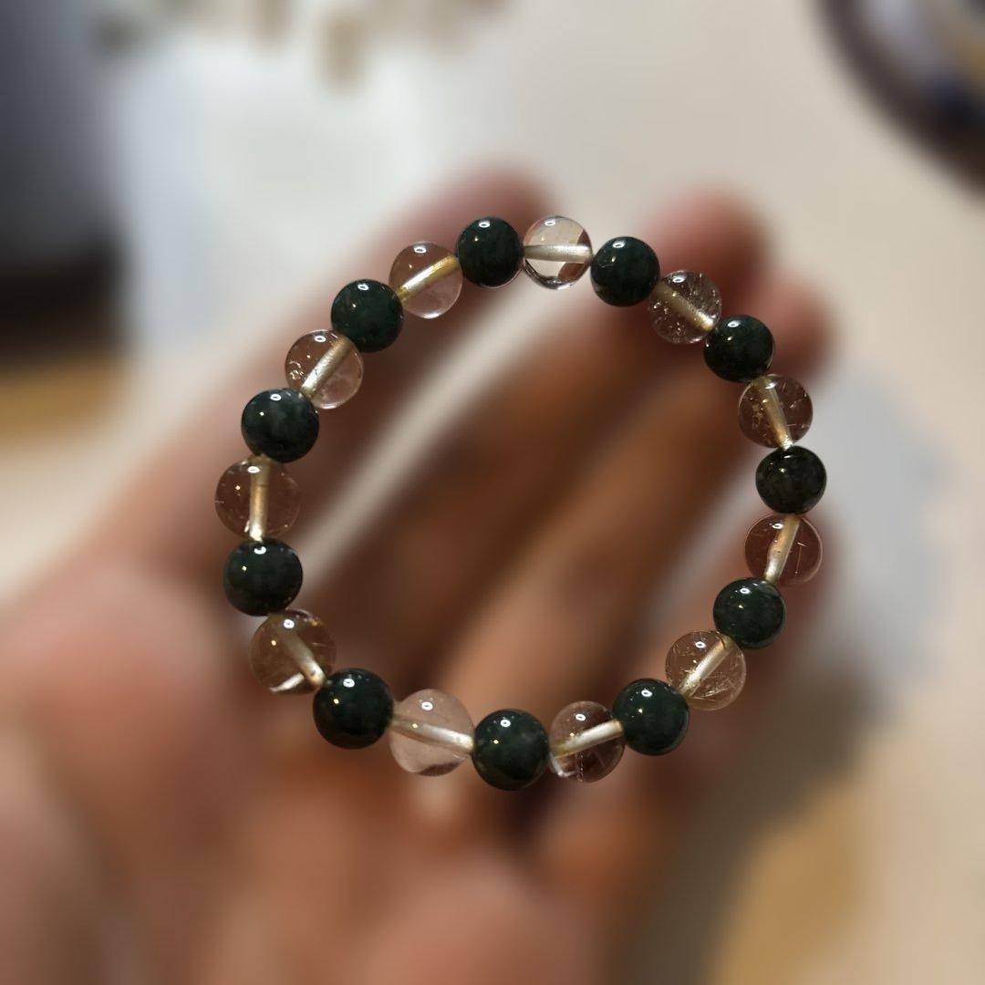 水晶と翡翠のパワーストーン！ズーンとくる！綺麗！