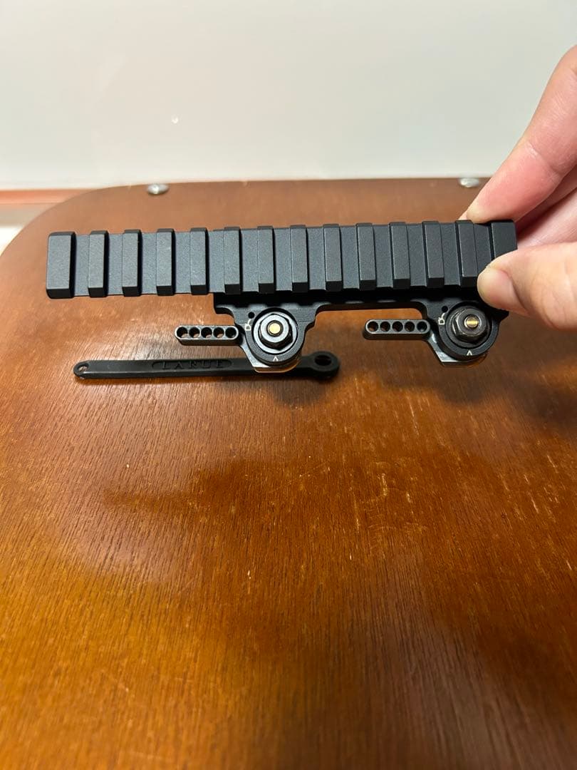 （実物）Larue Tactical LT-101 マウントレール