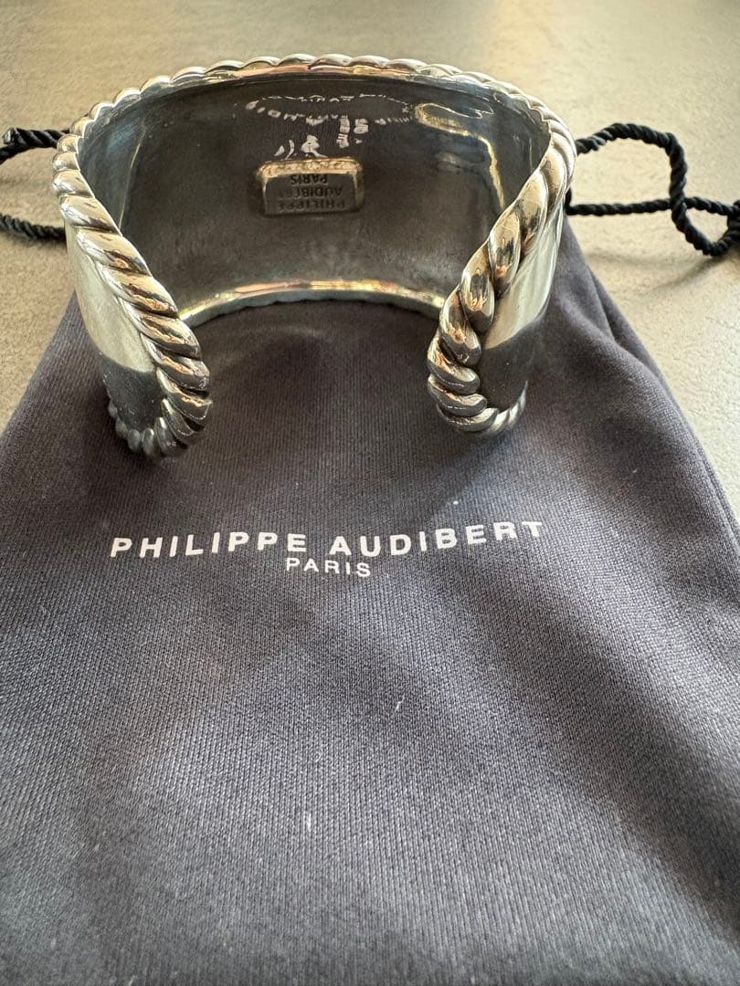 美品　希少　フィリップオーディベール　ツイストバングル 定価２２０００円