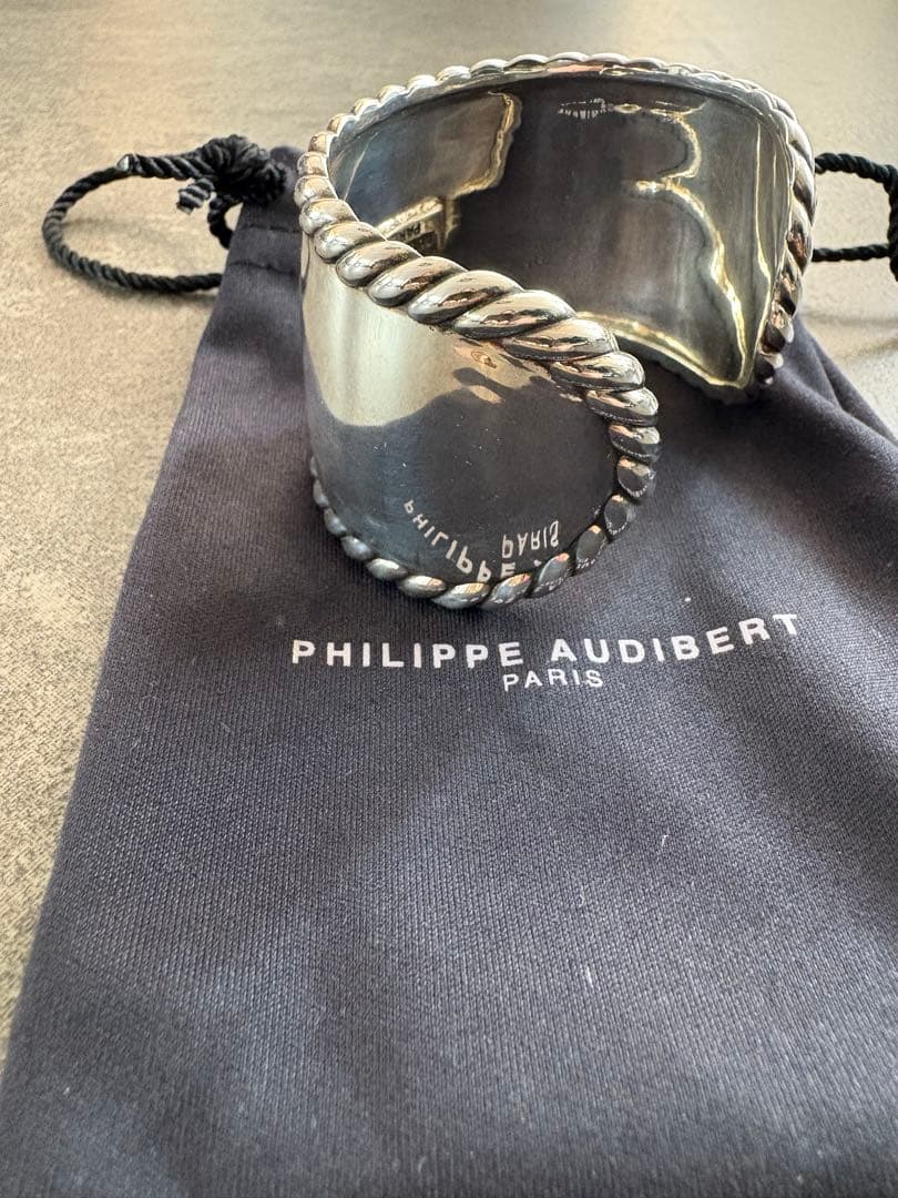 美品　希少　フィリップオーディベール　ツイストバングル 定価２２０００円